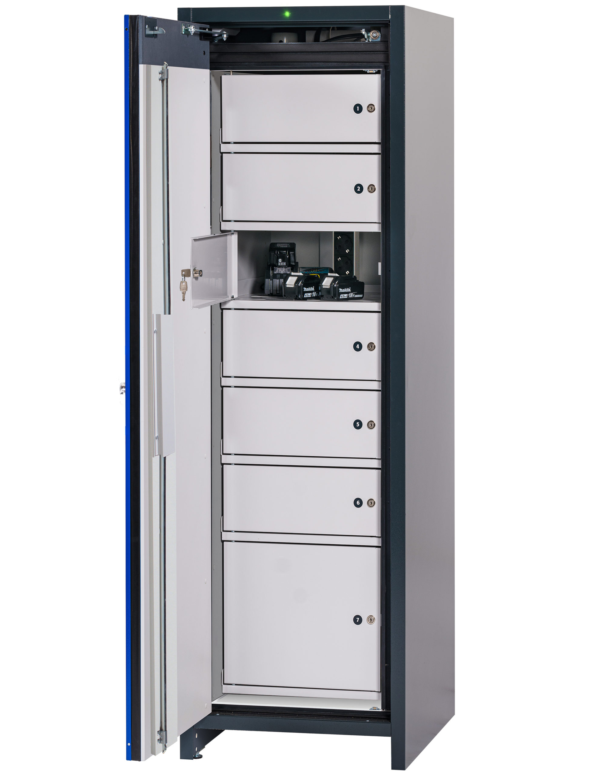 Brannklassifisert batteriskap SLA C600 m/ 7 låsbare rom. Totalt 16 ladeuttak